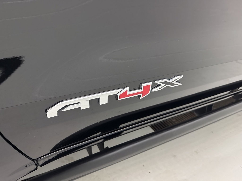 New 2025 GMC Canyon AT4 w/ AT4X Package image 11