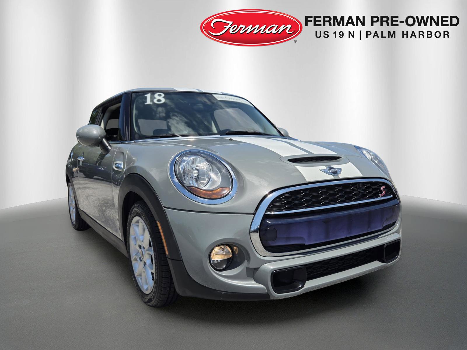 Used 2018 MINI Cooper S image 1