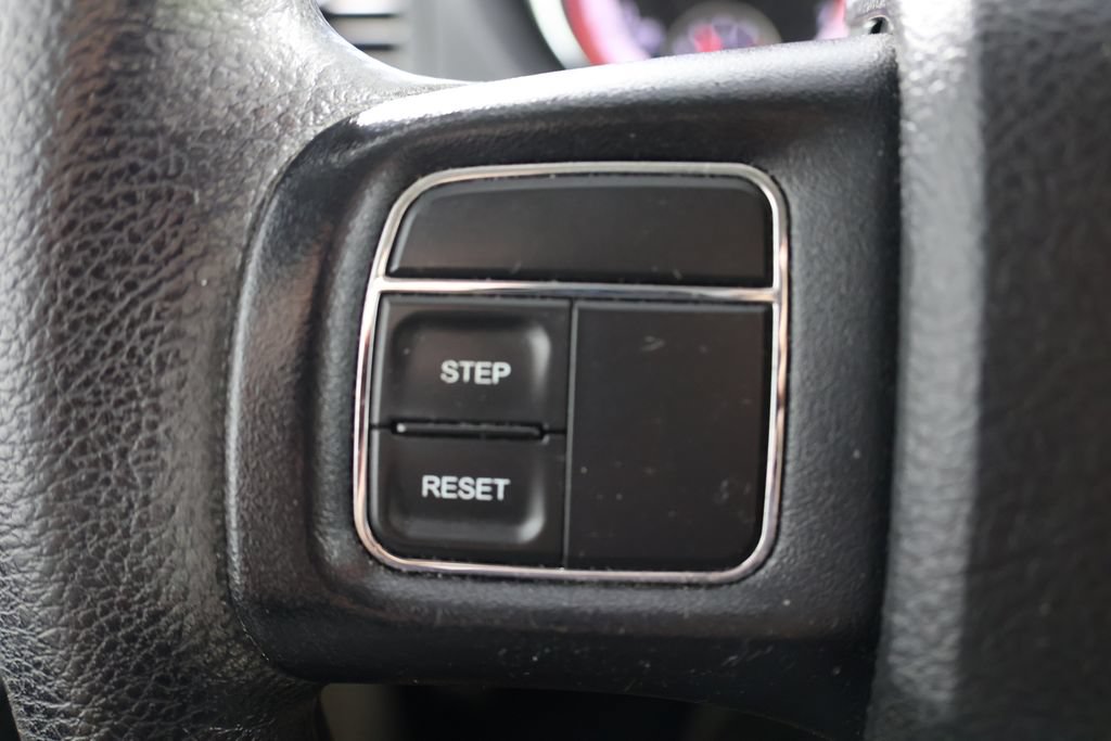 Used 2019 Dodge Grand Caravan SE FWD image 9