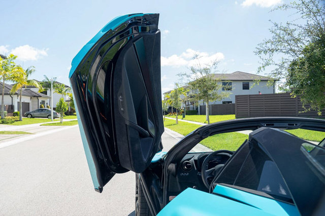 Used 2022 McLaren 720S Spider image 36