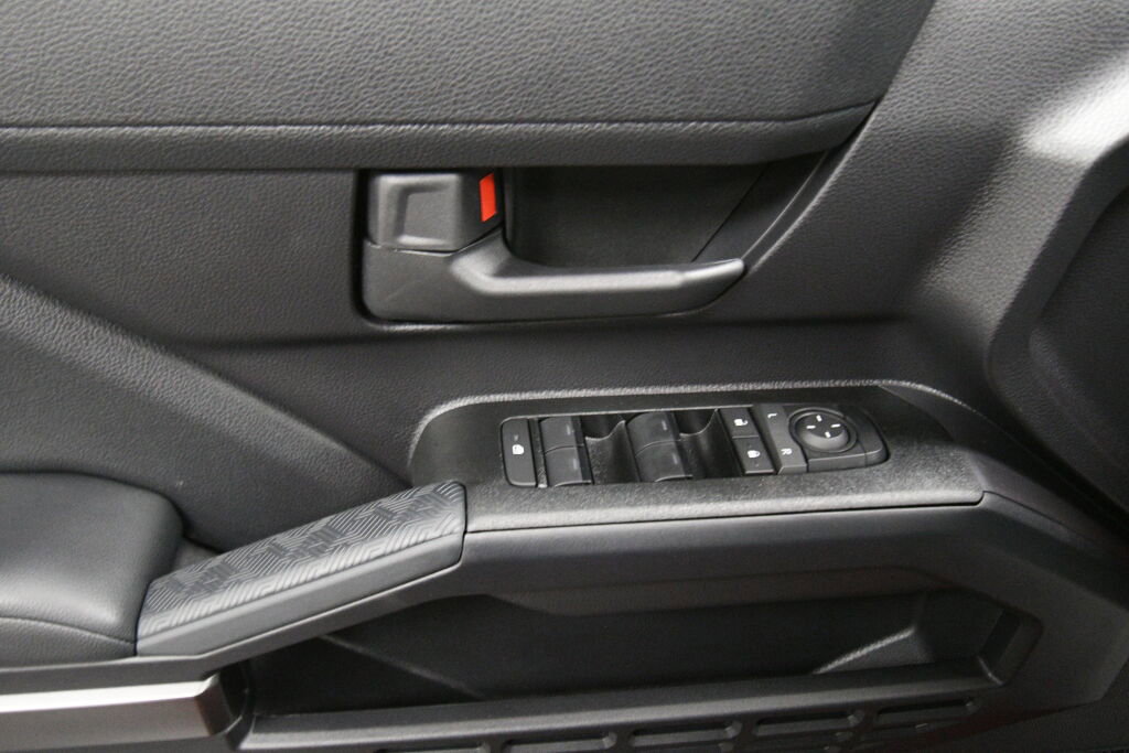 Used 2026 Toyota 4Runner SR5 image 12