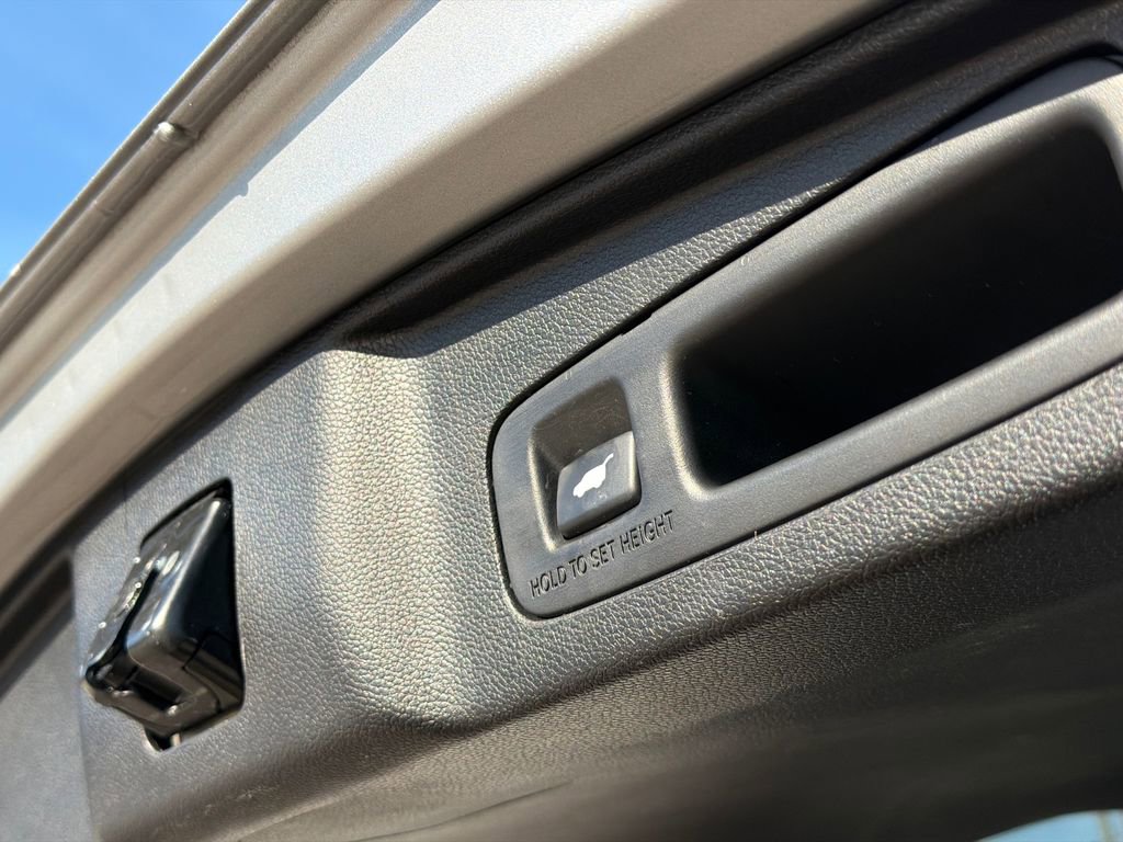 Used 2020 Honda CR-V EX-L image 7