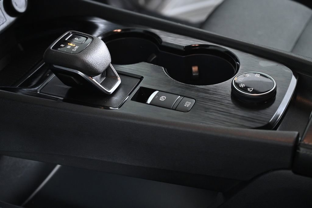 Certified 2024 Nissan Rogue S image 20