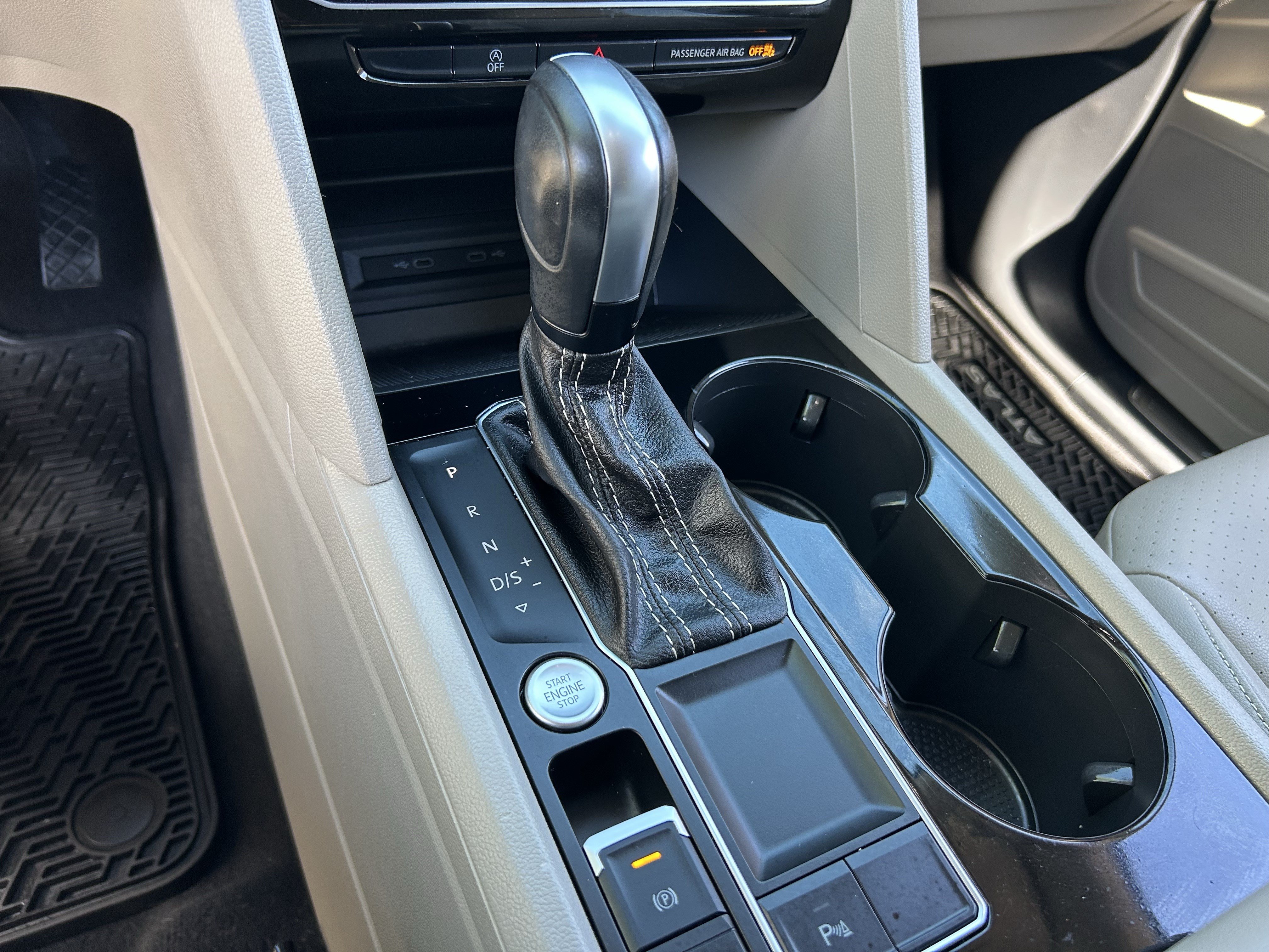 Used 2023 Volkswagen Atlas SE FWD image 25