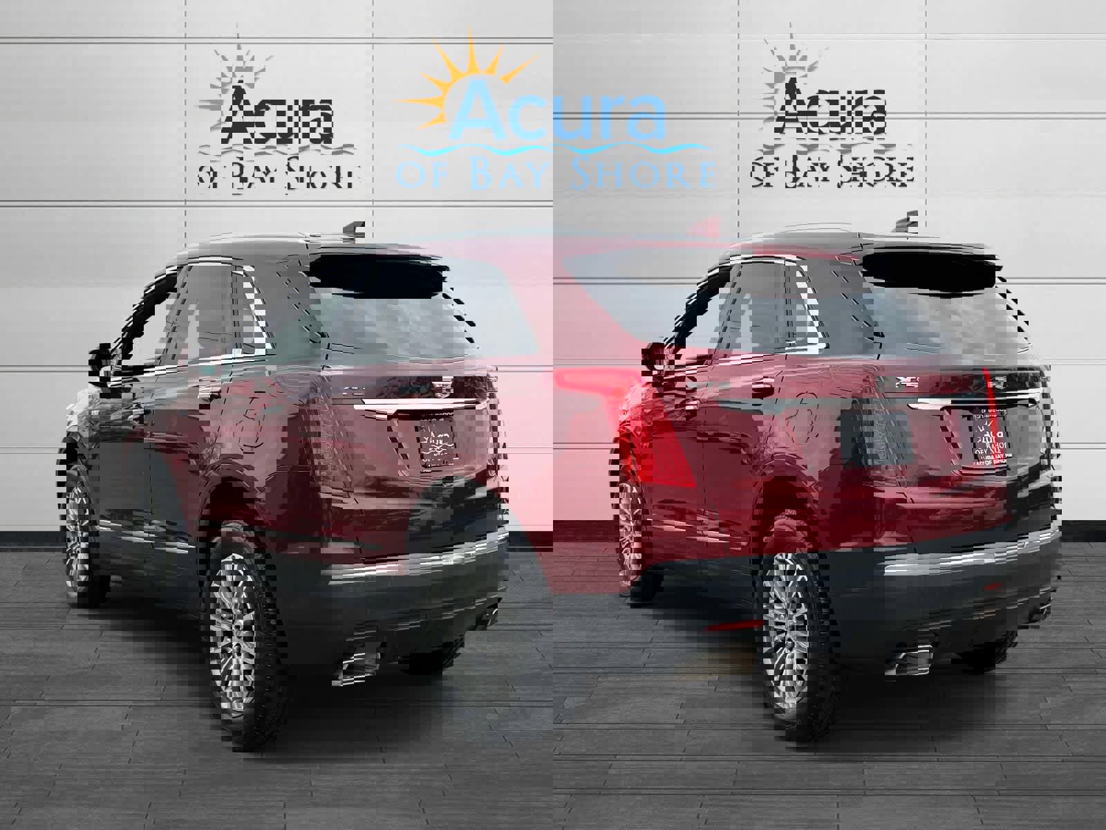 Used 2017 Cadillac XT5 Luxury w/ LPO, Wheel Lock Package image 5