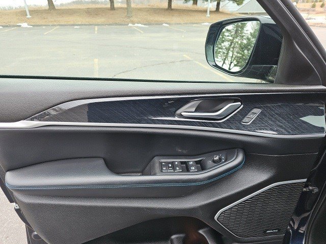 Used 2024 Jeep Grand Cherokee Trailhawk image 20