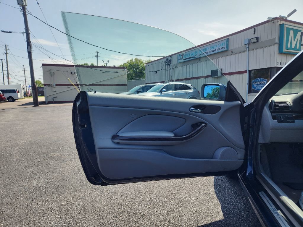 Used 2004 BMW 325Ci CI image 24