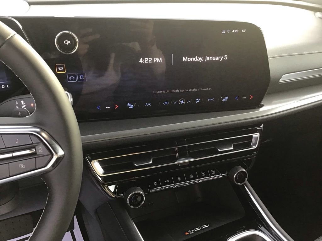 New 2026 Chevrolet Traverse LT w/ Driver Confidence Package image 44