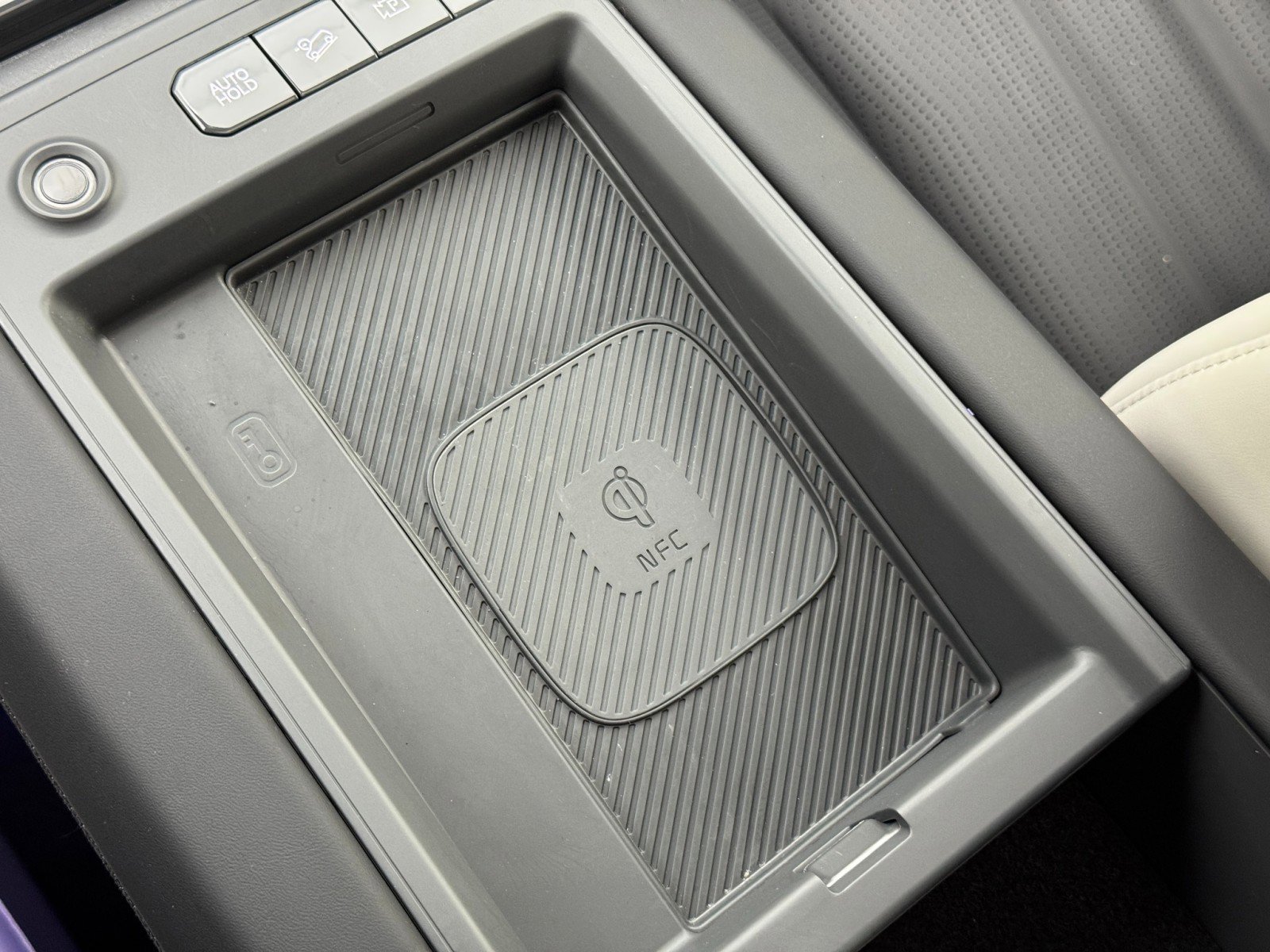 Used 2024 Kia EV9 GT-Line image 32