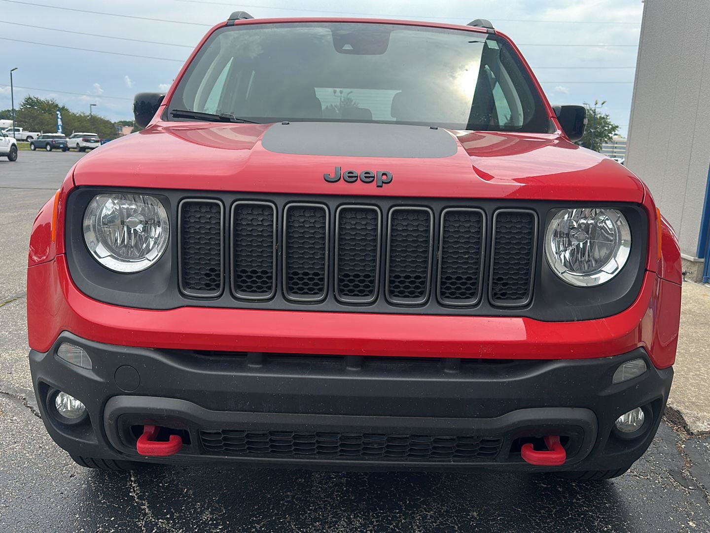 Used 2023 Jeep Renegade Trailhawk AWD/4WD image 2