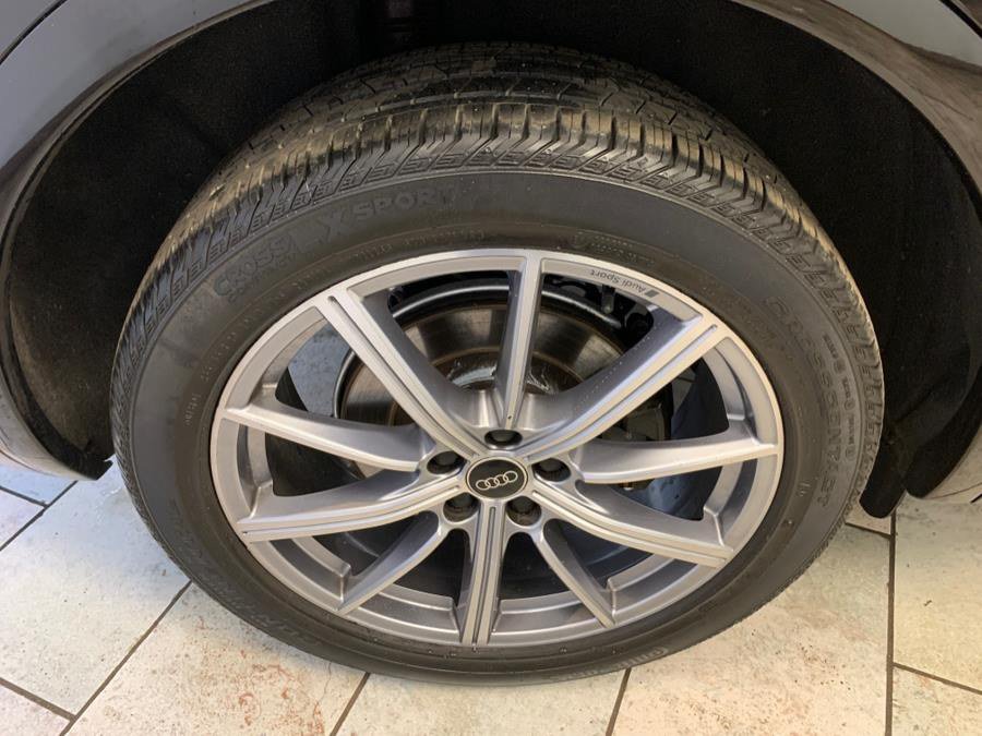 Used 2022 Audi SQ5 Premium Plus w/ Premium Plus Package AWD/4WD image 9
