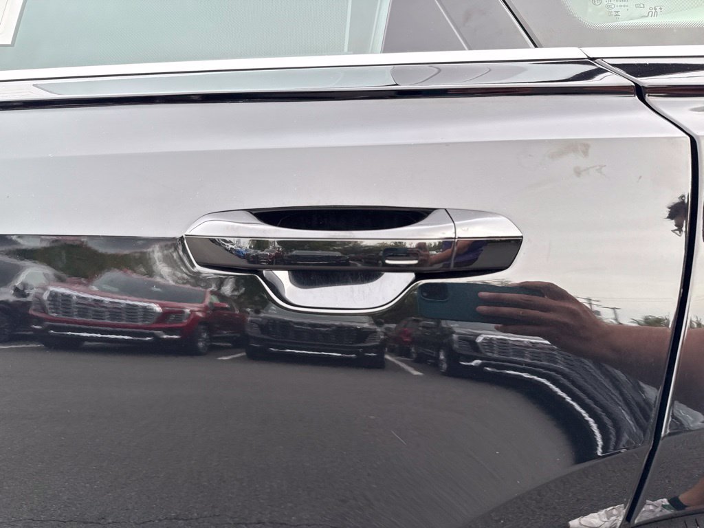 Used 2023 Audi A8 L 3.0T w/ Luxury Package AWD/4WD image 12