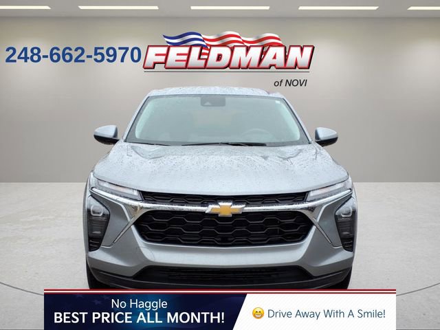 Used 2024 Chevrolet Trax LS w/ LS Convenience Package image 9