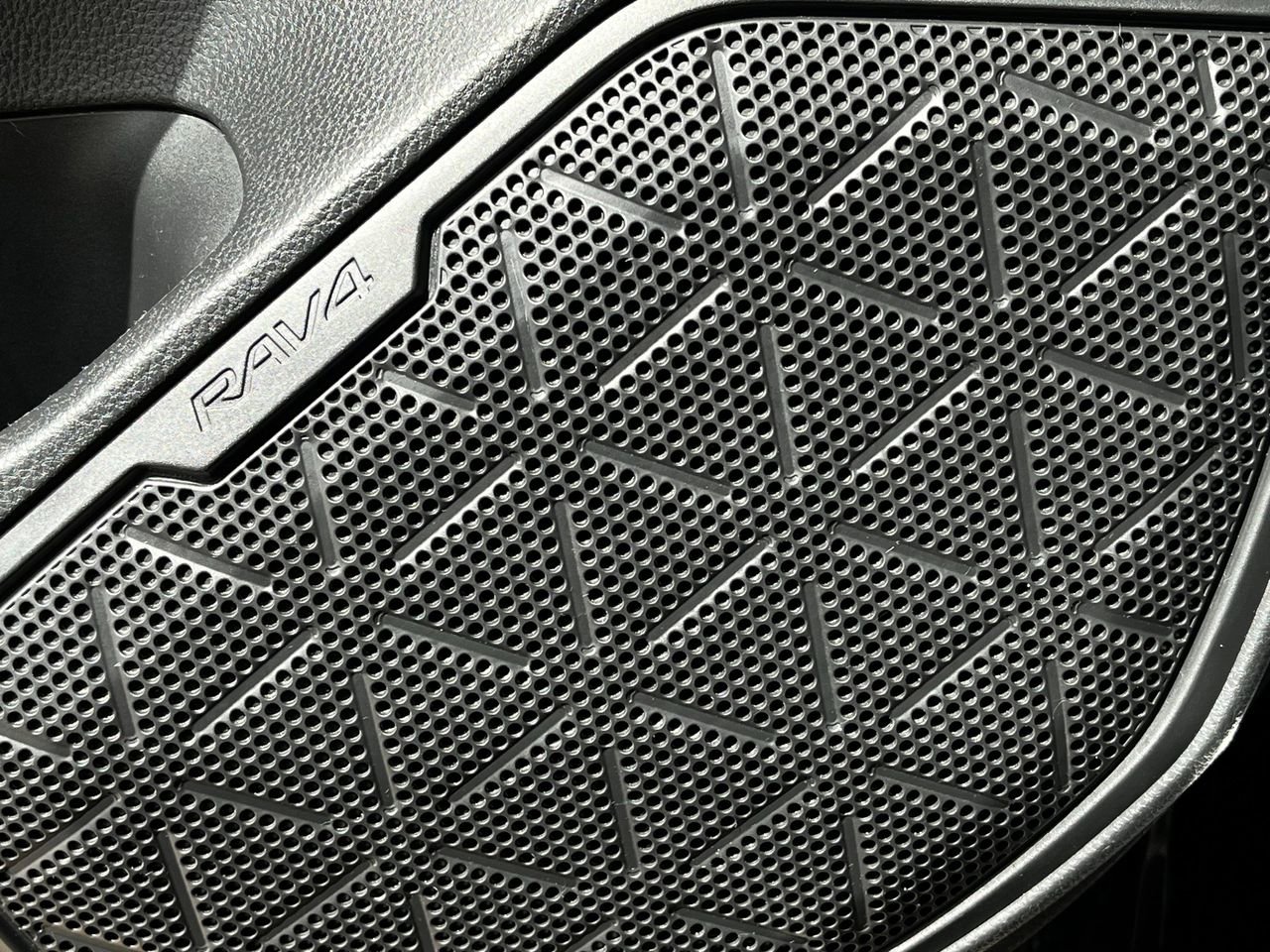 Used 2024 Toyota RAV4 XLE image 22