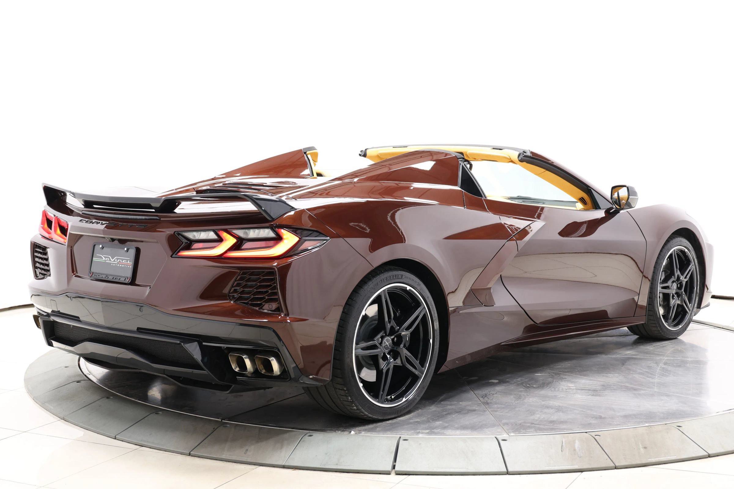 Used 2022 Chevrolet Corvette Stingray Premium Conv w/ Z51 Performance Package RWD image 4