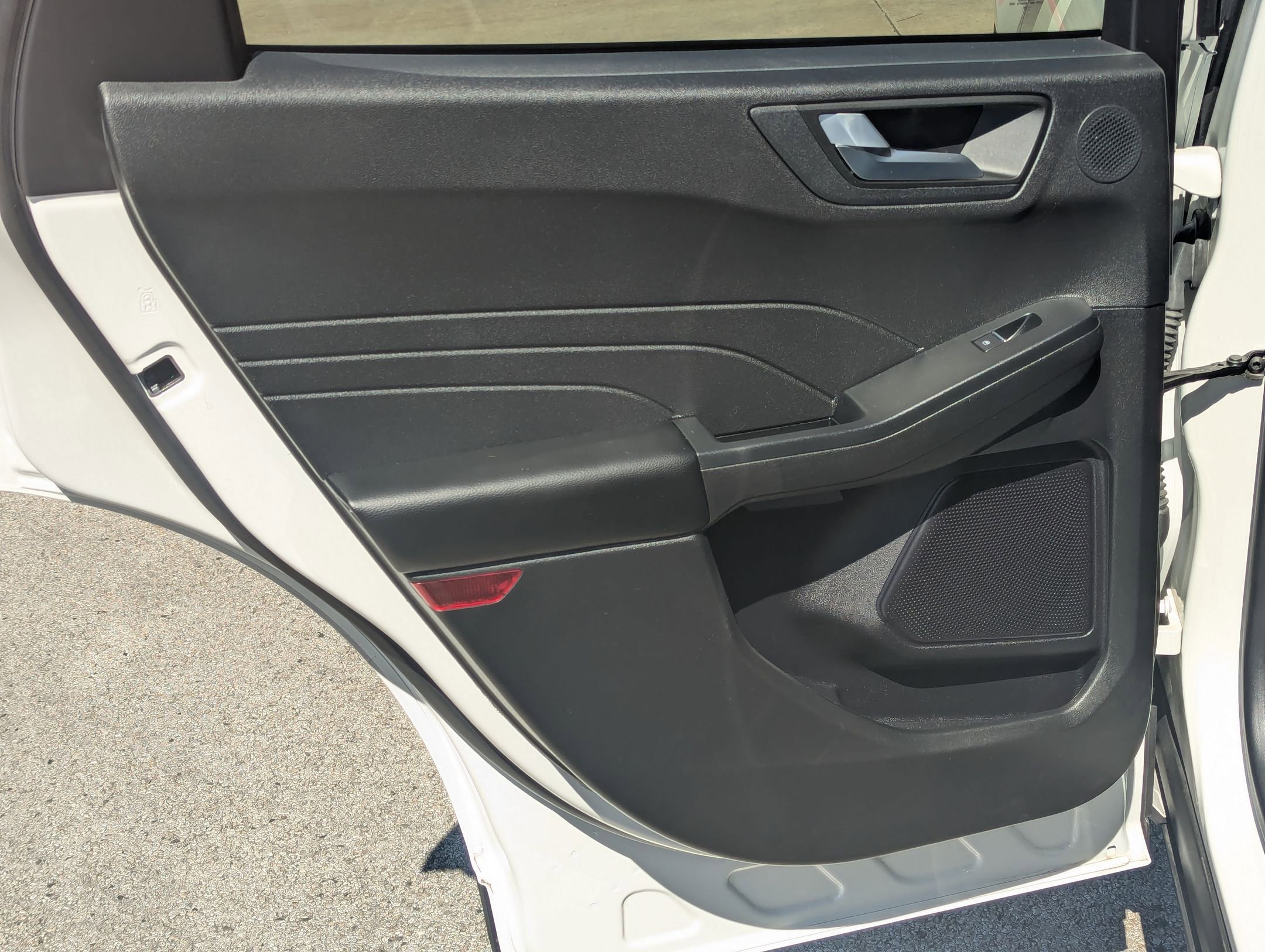 Used 2023 Ford Escape Platinum w/ Premium Technology Package image 15