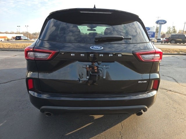 Certified 2024 Ford Escape ST-Line image 6