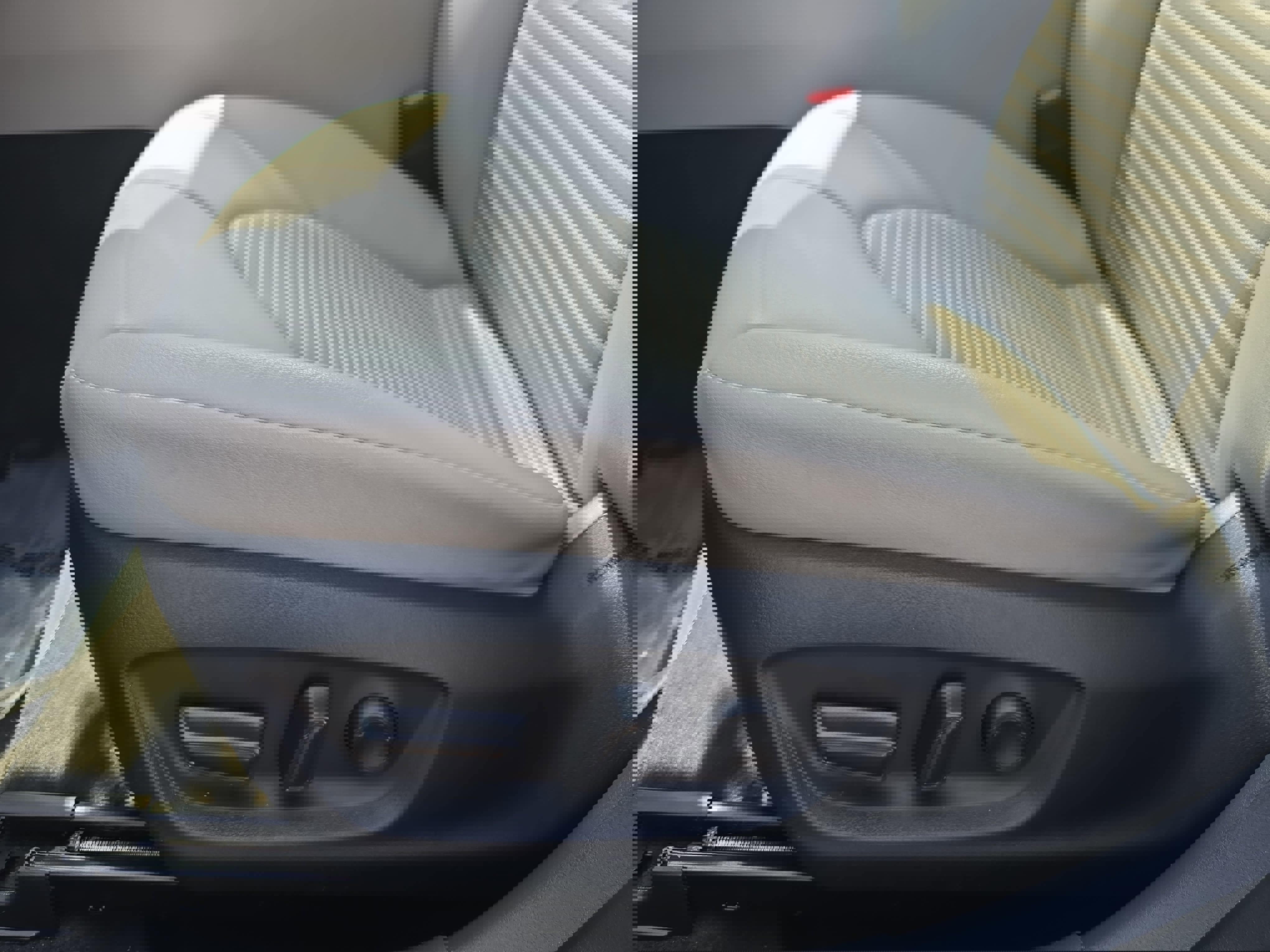 Used 2023 Toyota Camry SE w/ Audio Upgrade Package image 29