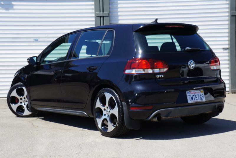 Used 2011 Volkswagen Golf 4-Door image 42