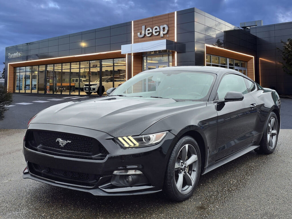 Used 2017 Ford Mustang EcoBoost image 1