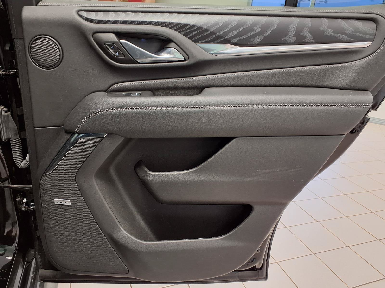 Used 2024 GMC Yukon Denali RWD image 14