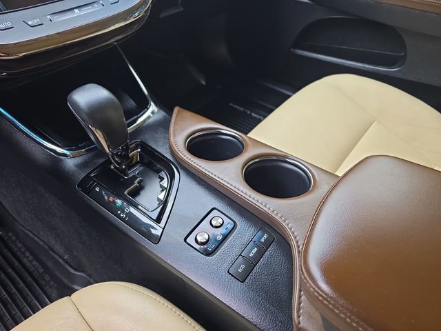 Used 2013 Toyota Avalon XLE Touring image 25