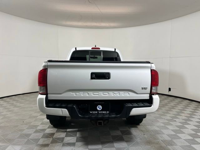 Used 2017 Toyota Tacoma TRD Sport w/ Tow Package (A/T) image 6