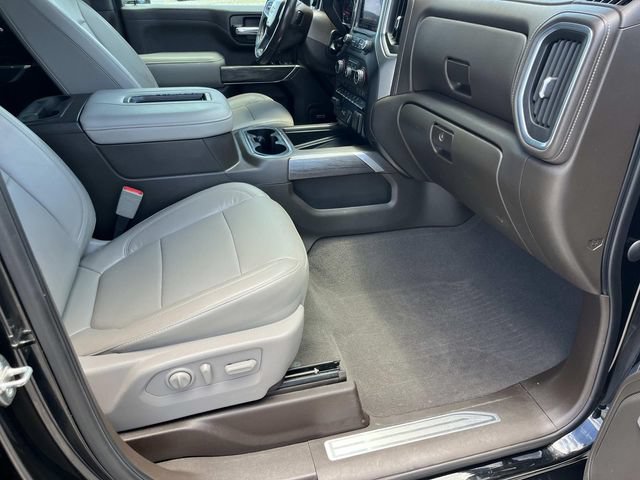 Used 2020 Chevrolet Silverado 3500 LTZ w/ LTZ Plus Package AWD/4WD image 27