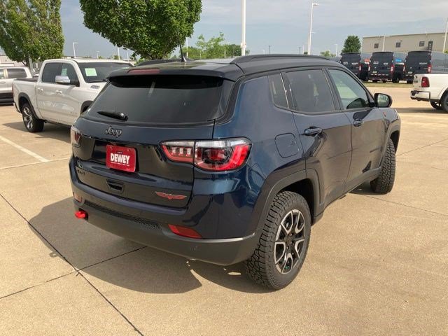 New 2026 Jeep Compass Trailhawk AWD/4WD image 6