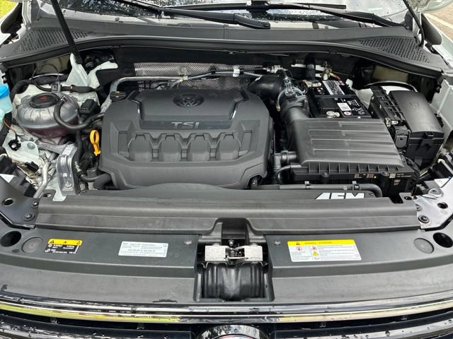 Used 2022 Volkswagen Tiguan SE R-Line FWD image 19