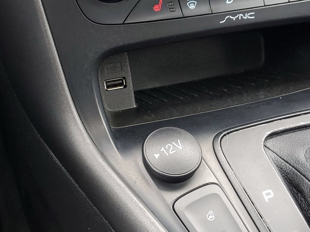 Used 2018 Ford Focus SEL w/ Cold Weather Package FWD image 23