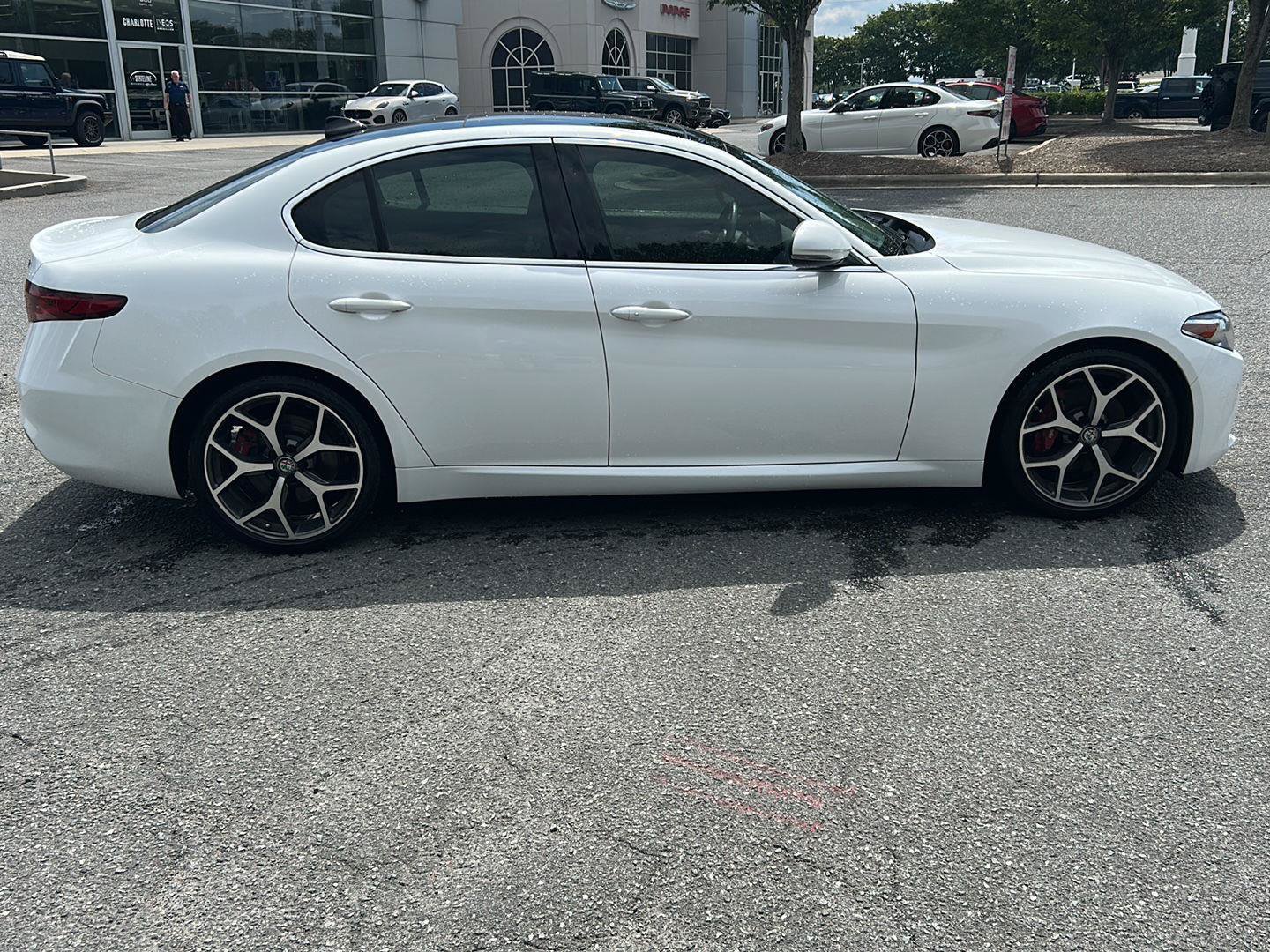 Used 2020 Alfa Romeo Giulia Ti w/ Active Blind Spot Package RWD image 6