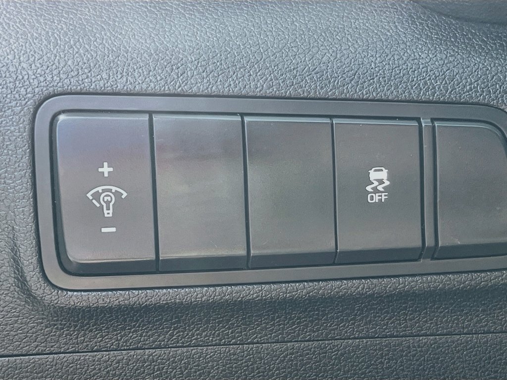 Used 2018 Hyundai Tucson SE AWD/4WD image 10