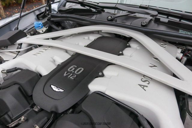 Used 2014 Aston Martin Vanquish Coupe image 19