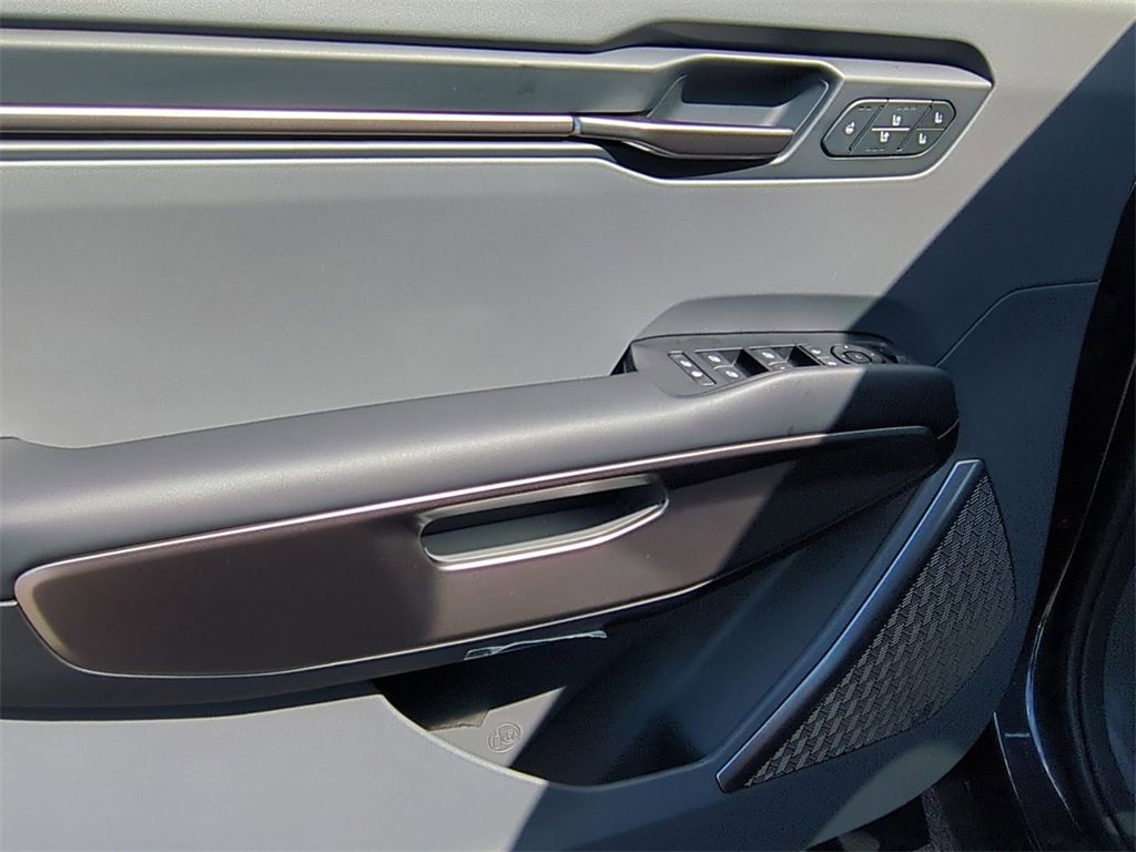 New 2026 Kia EV9 Wind image 36