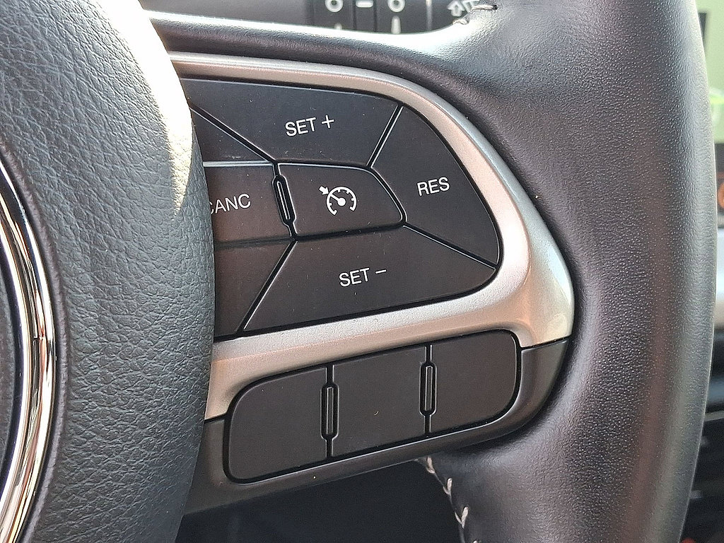 Used 2021 Jeep Compass Latitude AWD/4WD image 24