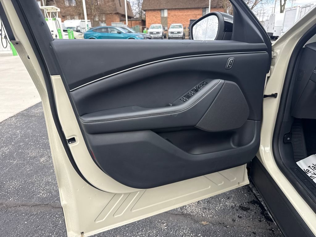 Used 2025 Ford Mustang Mach-E Select AWD/4WD image 11