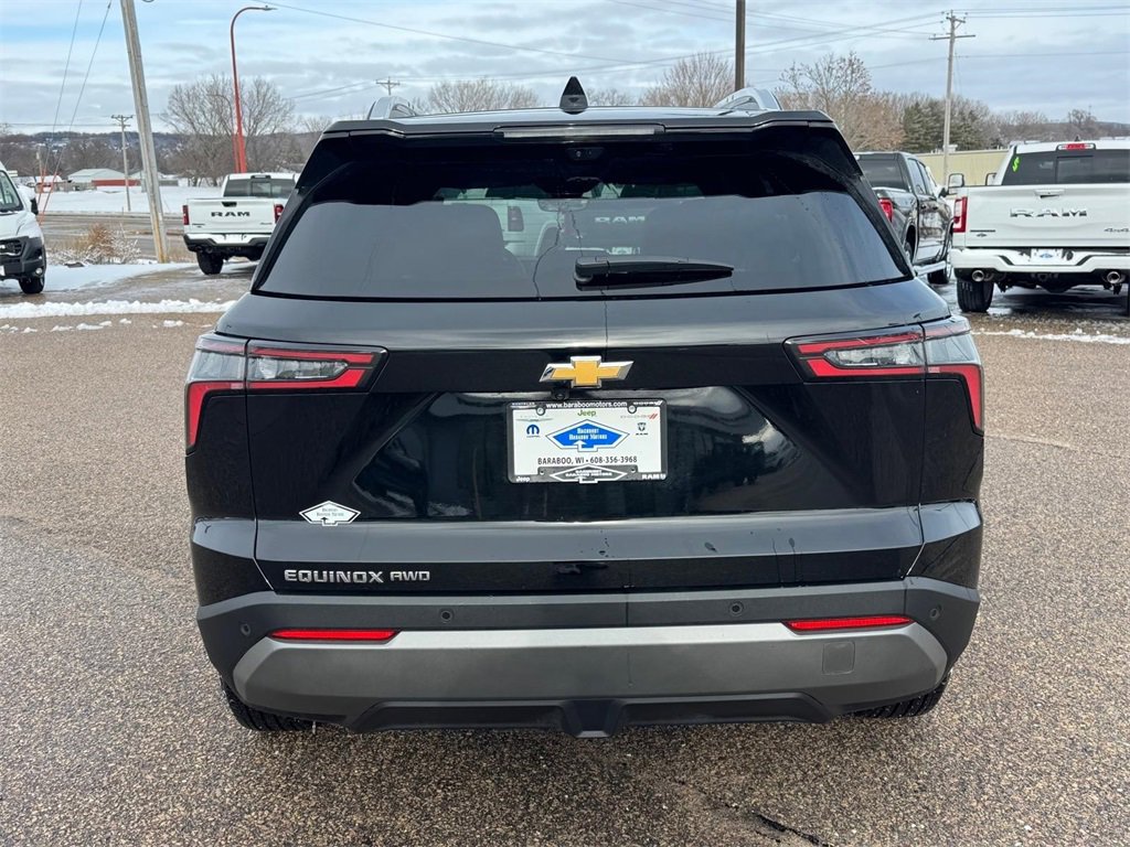 Used 2025 Chevrolet Equinox LT w/ Convenience Package II image 4