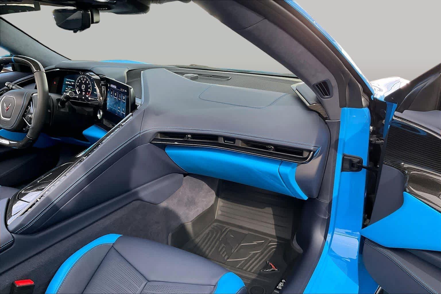 Used 2024 Chevrolet Corvette Z06 w/ Z07 Performance Package RWD image 18