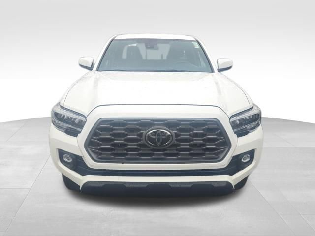 Used 2021 Toyota Tacoma TRD Off-Road w/ TRD Premium Off Road Package image 9