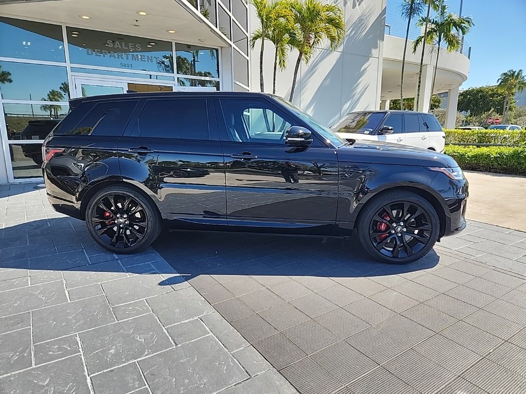 Used 2022 Land Rover Range Rover Sport HST image 8