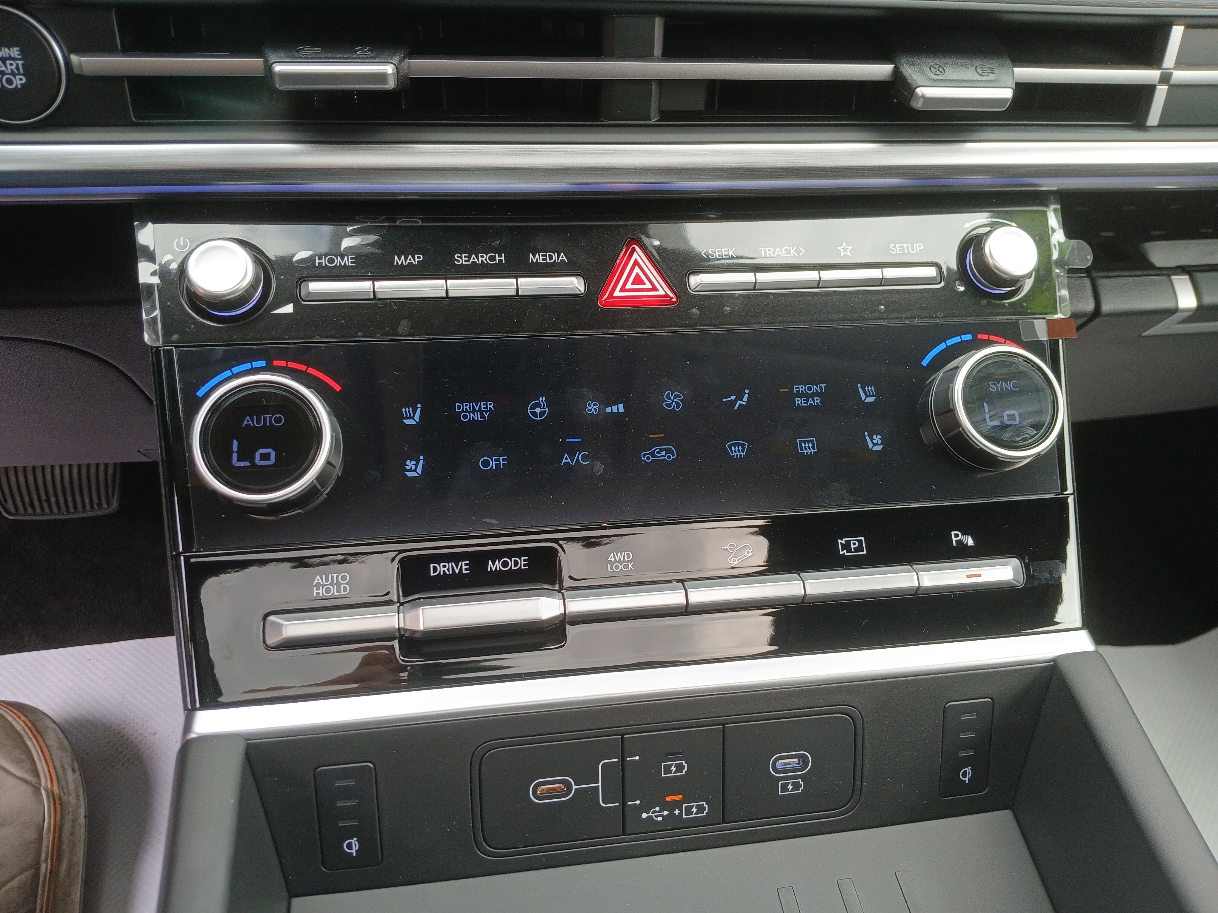 New 2026 Hyundai Santa Fe Limited image 25