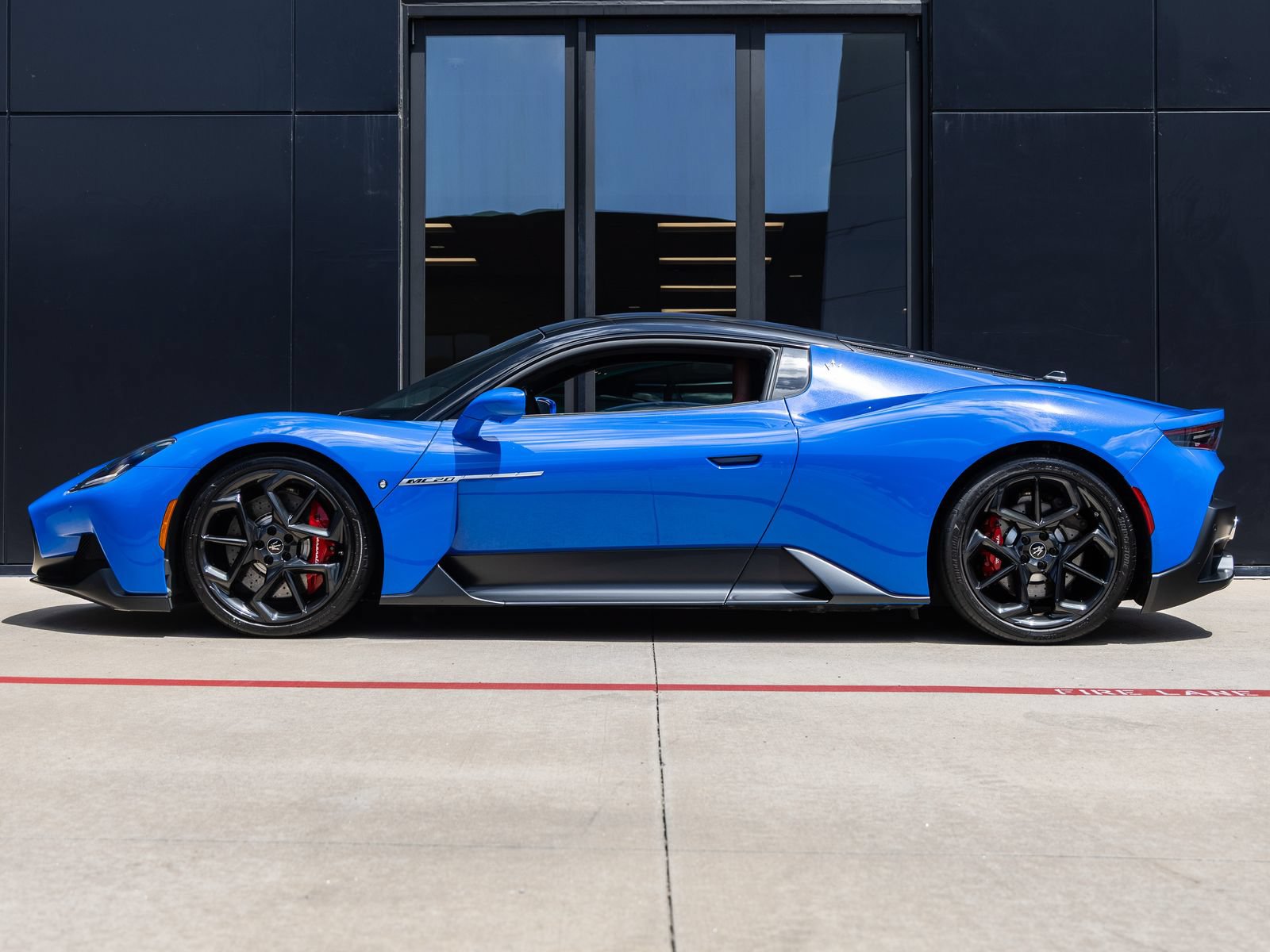 Used 2022 Maserati MC20 Coupe RWD image 10