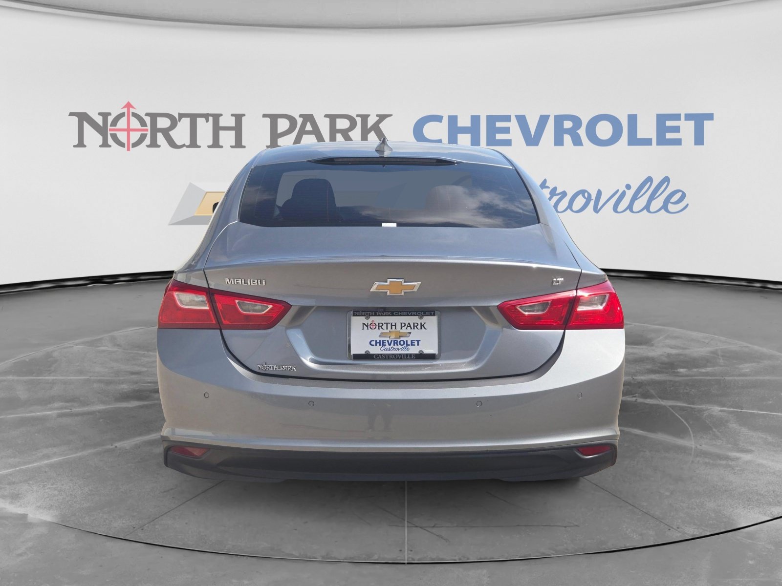 Used 2024 Chevrolet Malibu LT FWD image 3