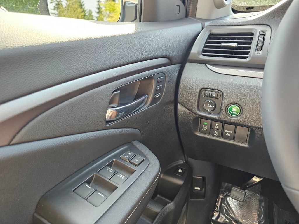 New 2025 Honda Ridgeline RTL image 23