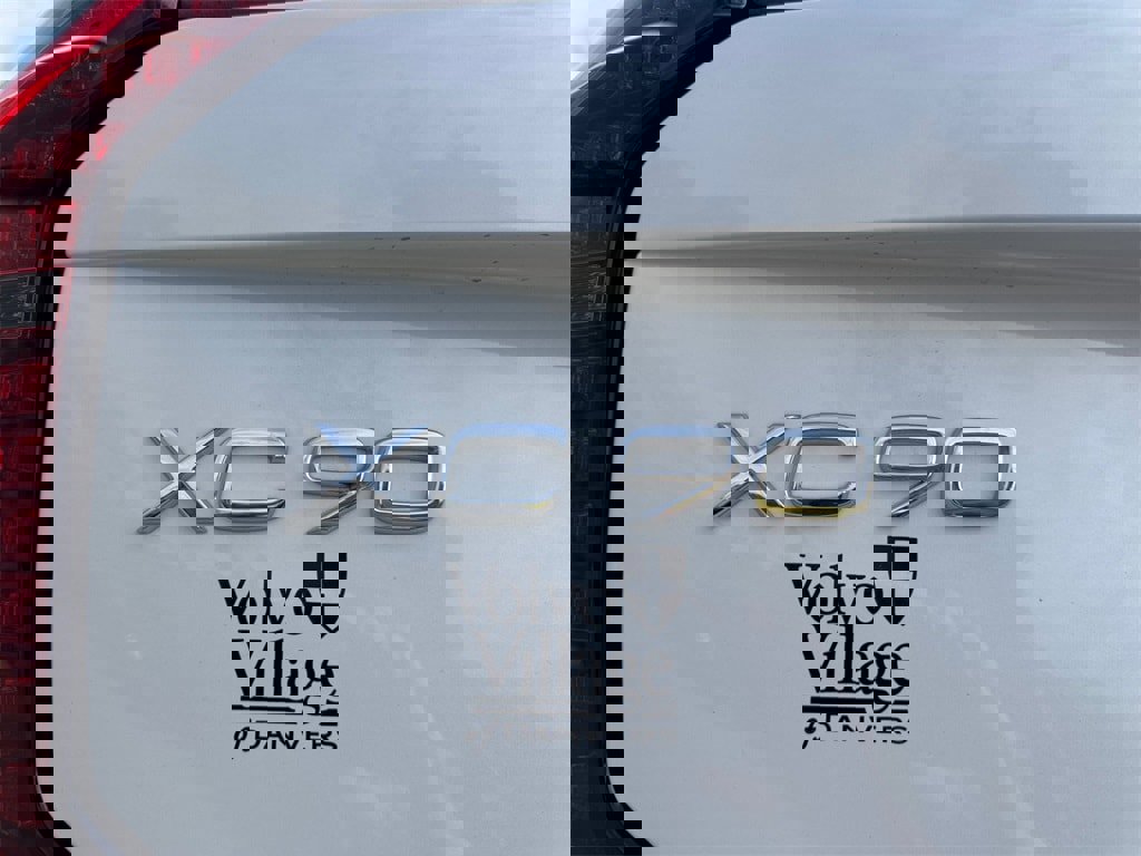 New 2025 Volvo XC90 B6 Ultra w/ Protection Package image 8