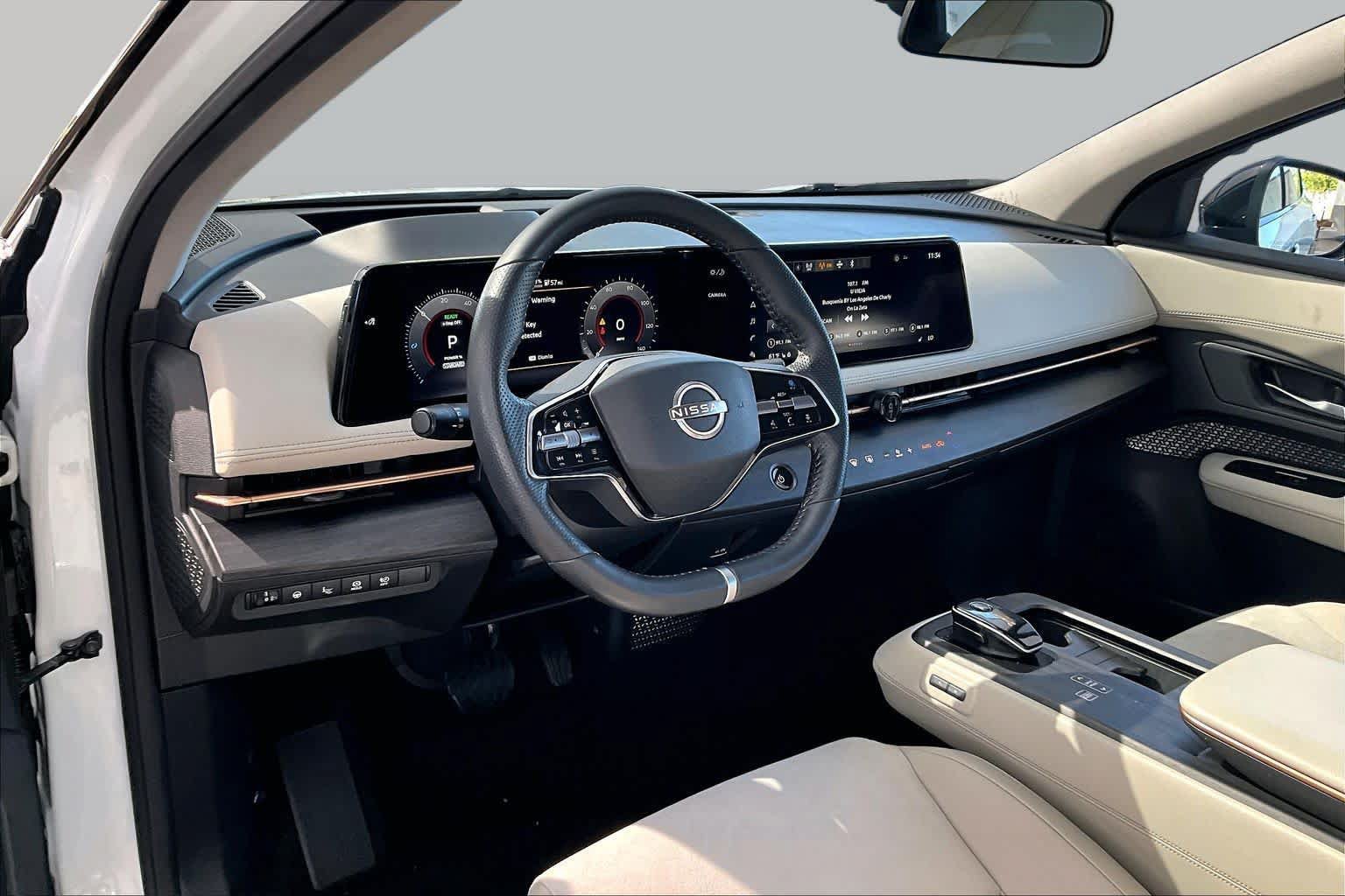 Used 2023 Nissan Ariya FWD image 16