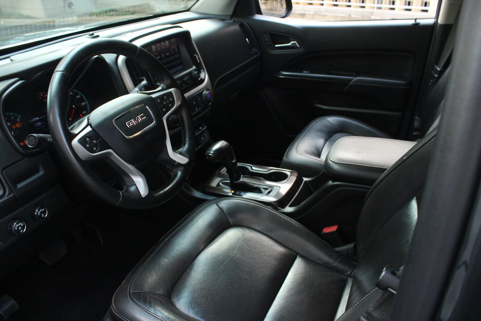 Used 2017 GMC Canyon SLT AWD/4WD image 13