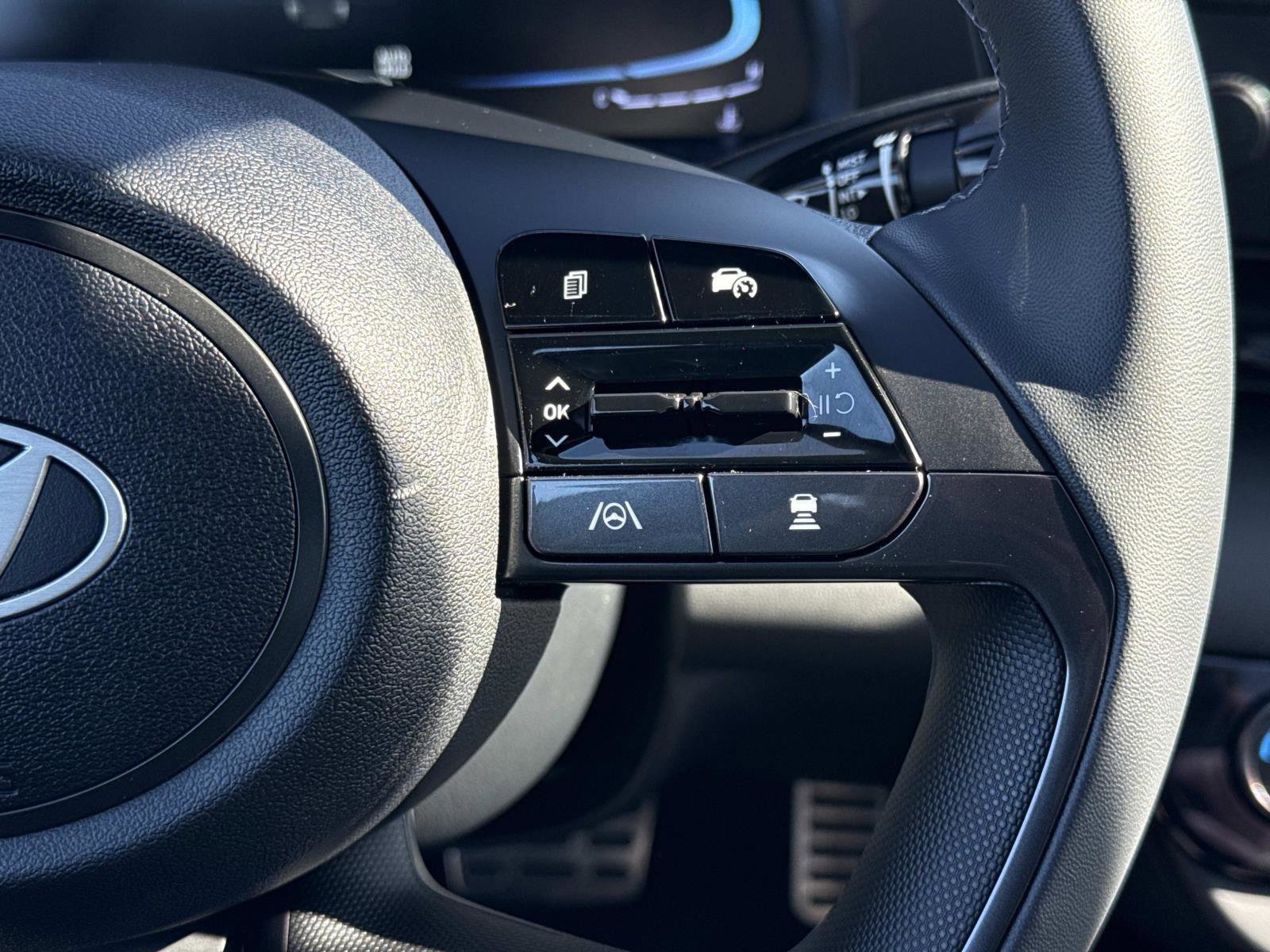 New 2026 Hyundai Elantra SEL Sport FWD image 6