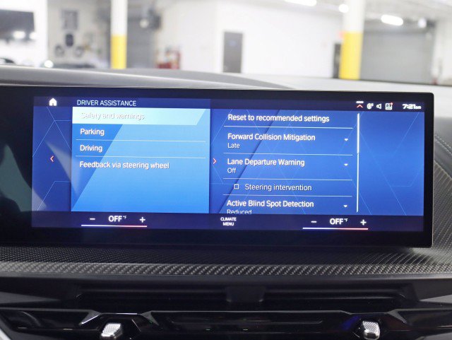 Used 2023 BMW XM AWD/4WD image 25